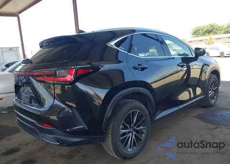 2024 Lexus Nx 350 z USA, uszkodzony, nr VIN 2T2AGCEZ9RC052783